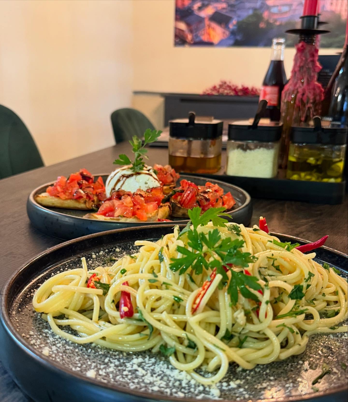 Spaghetti Aglio e Olio Peperoncino — hausgemachte Pasta in Stuttgart