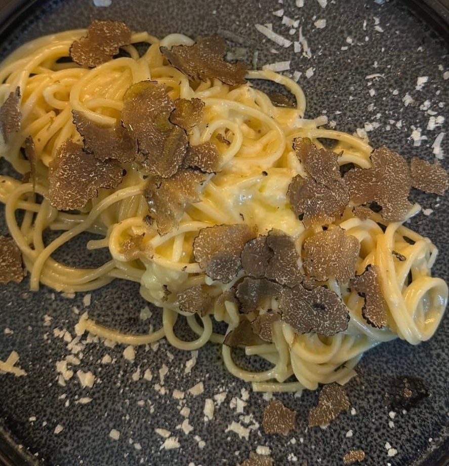 Spaghetti mit frischem Trüffel — L'Antica Pizzeria Napoletana Stuttgart